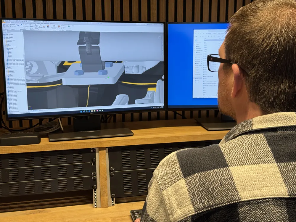 VizFab ved CAD-arbejdsstationen